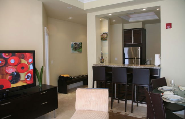 The Atrium Resort - Photo 64