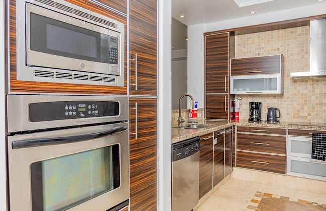 The Atrium Resort - Photo 17