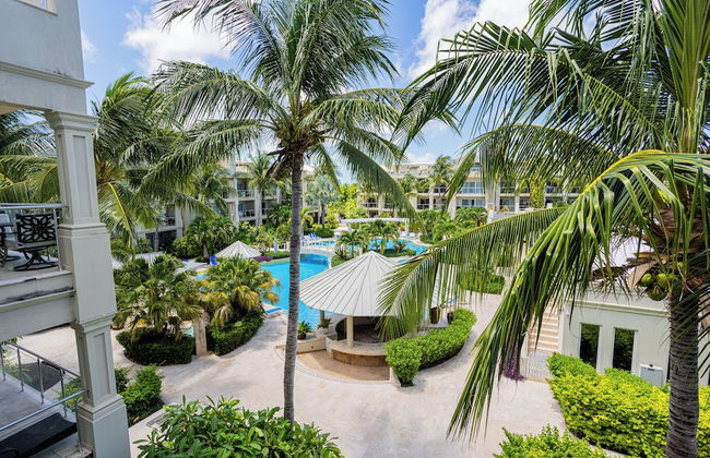 The Atrium Resort - Photo 36