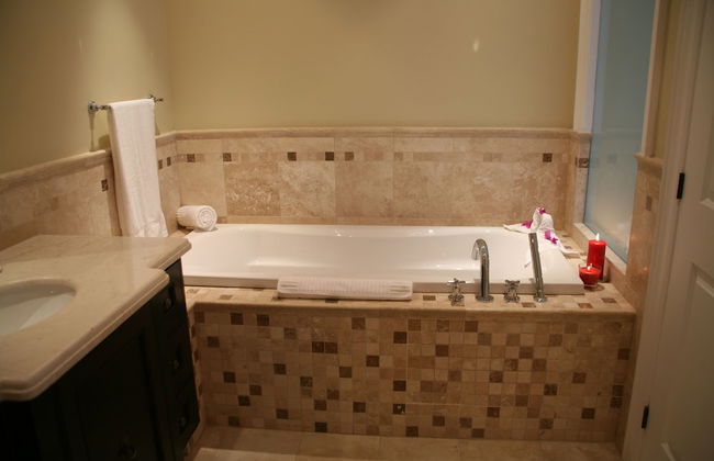 The Atrium Resort - Photo 80