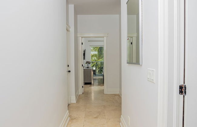 The Atrium Resort - Photo 32