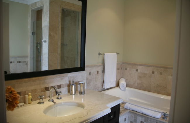 The Atrium Resort - Photo 73