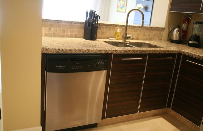 The Atrium Resort - Photo 54