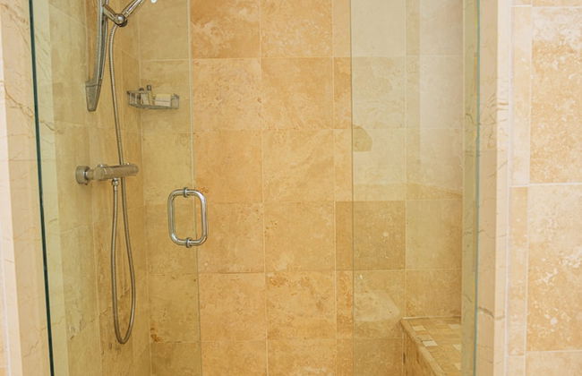 The Atrium Resort - Photo 31