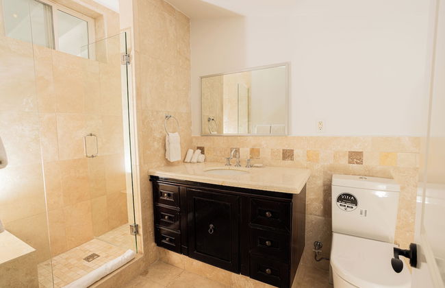 The Atrium Resort - Photo 38