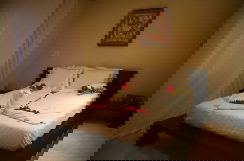 Photo 7 - The Atrium Resort