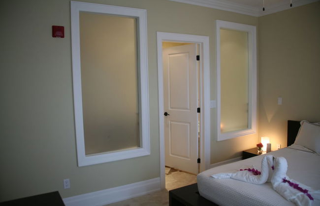 The Atrium Resort - Photo 5