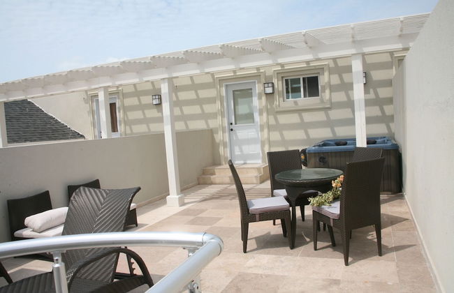 The Atrium Resort - Photo 65