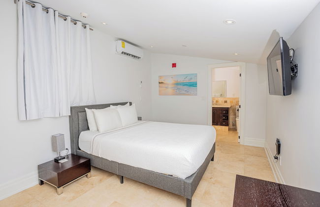 The Atrium Resort - Photo 40