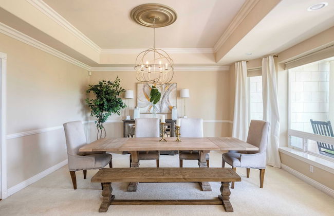 Grand Contento by Avantstay Extraordinary Estate w/ Pool & Movie Room - Photo 17