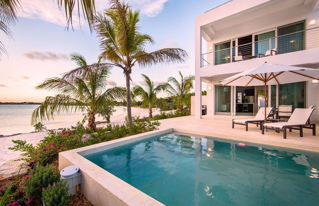 SulMare at Sapodilla Bay Luxury villas - Photo 2