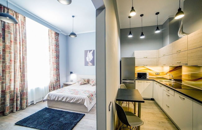 Apart-hotel on sqr. Market - Photo 1