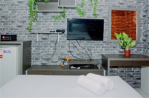 Photo 9 - Comfy and Contemporer Studio Kemang View Apartment