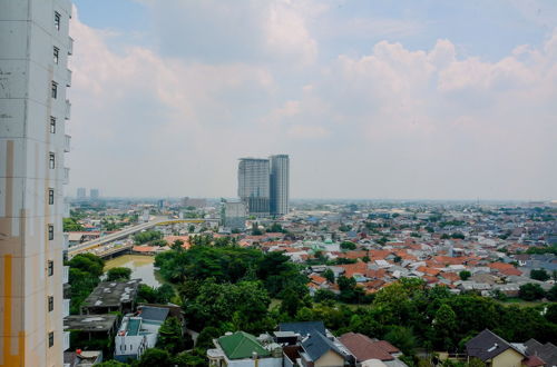 Photo 16 - Comfy and Contemporer Studio Kemang View Apartment