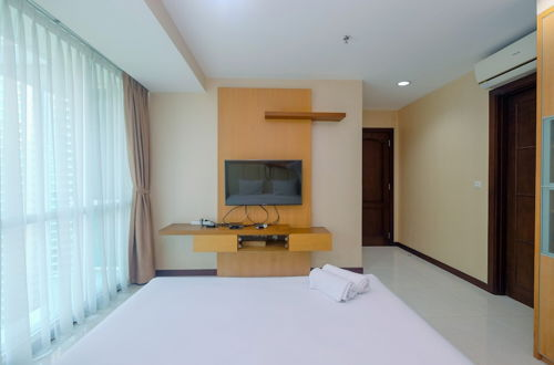 Photo 3 - Gorgeous 2BR at Kemang Village Apartment