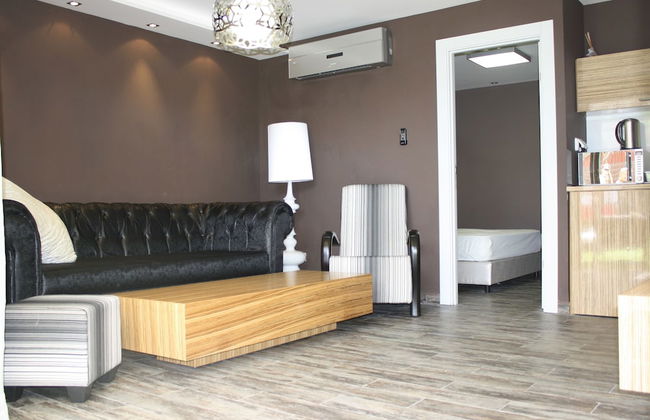 Rich Luxury Suites - Foto 27