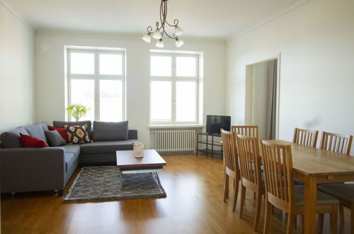 Foto 1 - 2ndhomes Stunning Top Floor Residence with 2BR & Sauna