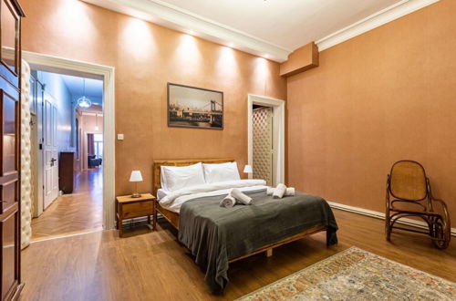 Photo 17 - Missafir Historical Flat With Sea View in Beyoglu