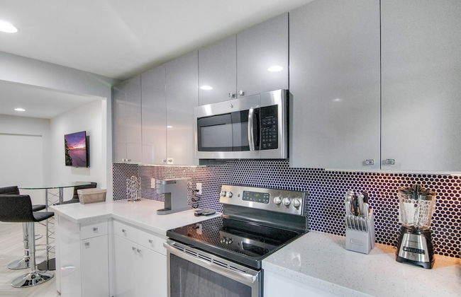 Delray Deco Estate - Photo 18