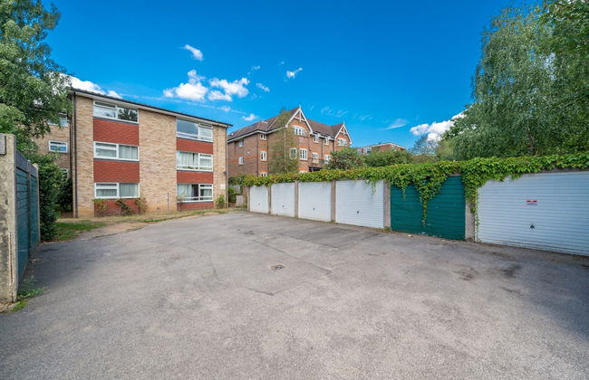 Spacious Pet Friendly 2-bed Apartment in Redhill - Foto 19
