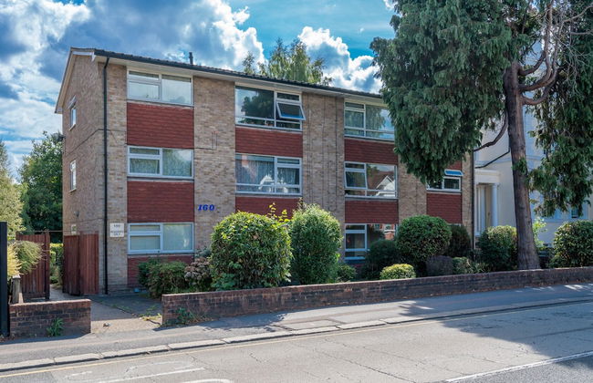 Spacious Pet Friendly 2-bed Apartment in Redhill - Foto 20