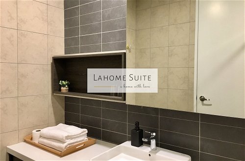 Photo 30 - The Robertson KL By Lahome Suite