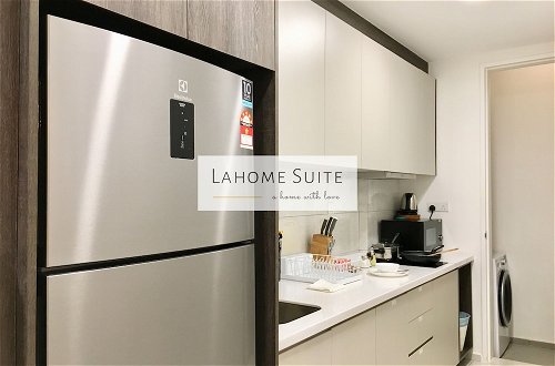 Photo 12 - The Robertson KL By Lahome Suite
