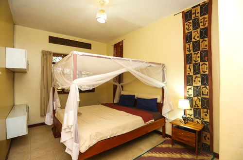 Photo 4 - Remarkable 2-bed Cottage Along Gayaza Road