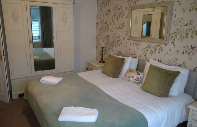5 Bedrooms/sleeps 10-12/free Wifi & Parking/garden - Foto 9