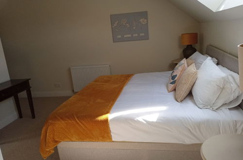 Foto 5 - 5 Bedrooms/sleeps 10-12/free Wifi & Parking/garden