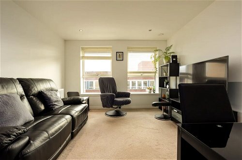 Foto 11 - Comfy 2 Bedroom Apartment Near Edinburgh City Centre