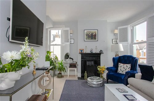 Foto 11 - Bright2 Bedroom Apartment With Roof Terrace in Wimbledon