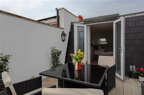 Foto 15 - Bright2 Bedroom Apartment With Roof Terrace in Wimbledon