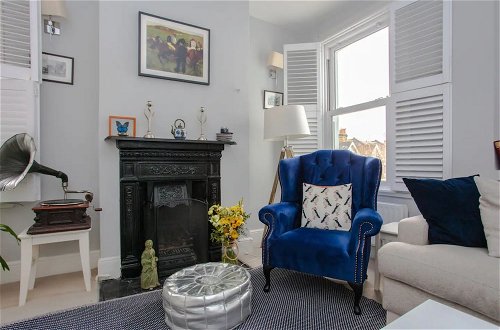 Foto 13 - Bright2 Bedroom Apartment With Roof Terrace in Wimbledon