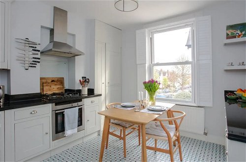 Foto 10 - Bright2 Bedroom Apartment With Roof Terrace in Wimbledon