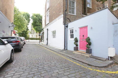 Photo 19 - Newly Refurbished 1 Bedroom in Vibrant Notting Hill