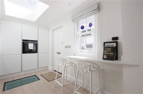 Foto 9 - Newly Refurbished 1 Bedroom in Vibrant Notting Hill