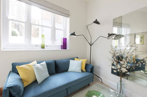 Photo 12 - Newly Refurbished 1 Bedroom in Vibrant Notting Hill