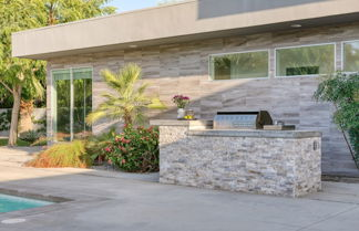 Foto 3 - Polo Villa 4 by Avantstay Features Outdoor Kitchen, Pool, & Spa 260318 5 Bedrooms