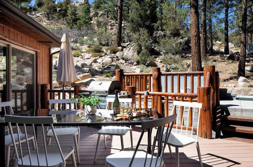 Photo 10 - Bernard by Avantstay Luxurious Cabin in Big Bear w/ Hot Tub & Pool Table