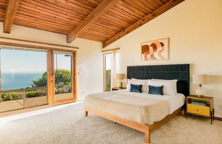 Photo 3 - Cliffridge by Avantstay Lush Malibu Hills Estate w/ Breathtaking Ocean Views