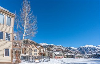 Photo 2 - Etta Place Too 113 by Avantstay Close to Town & The Slopes! In Complex w/ Communal Pool & Hot Tub