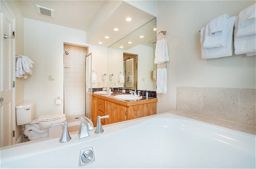 Photo 11 - Etta Place Too 113 by Avantstay Close to Town & The Slopes! In Complex w/ Communal Pool & Hot Tub
