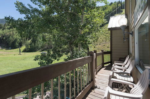 Photo 10 - Etta Place Too 113 by Avantstay Close to Town & The Slopes! In Complex w/ Communal Pool & Hot Tub