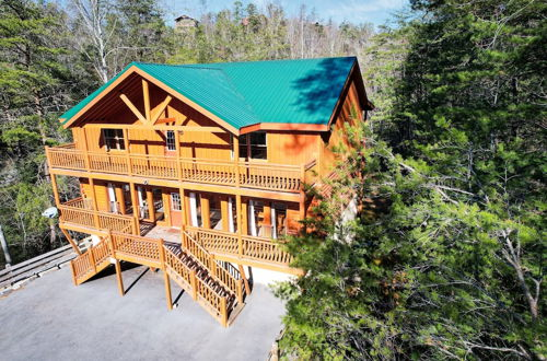 Photo 27 - Sycamore by Avantstay Spectacular Mountain Home w/ Indoor Pool, Hot Tub, Home Theatre & Fire Pit