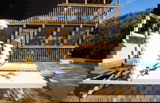 Foto 3 - Raven by Avantstay Entertainers Dream w/ Pool, Hot Tub, Game Room! 9 Brs!