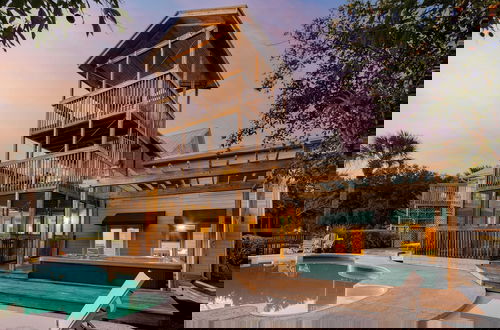 Foto 44 - Raven by Avantstay Entertainers Dream w/ Pool, Hot Tub, Game Room! 9 Brs!