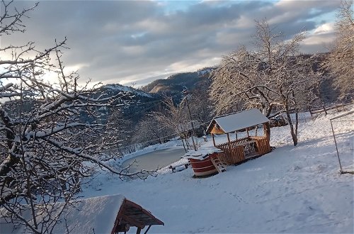 Photo 28 - Room in Guest Room - Cozy Rural Retreat in Roşia Montana