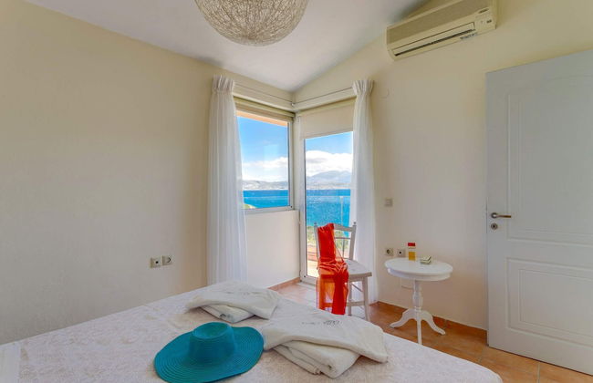 Longobardi Sea Front Villa Chania Greece - Photo 5