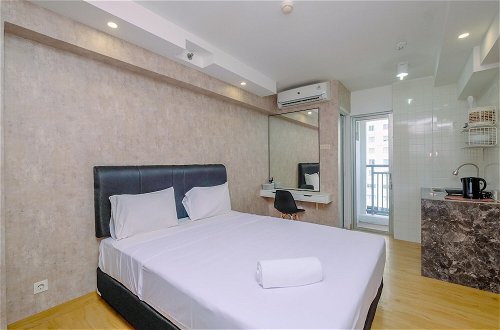 Photo 5 - Nice And Strategic Studio At Bassura City Apartment
